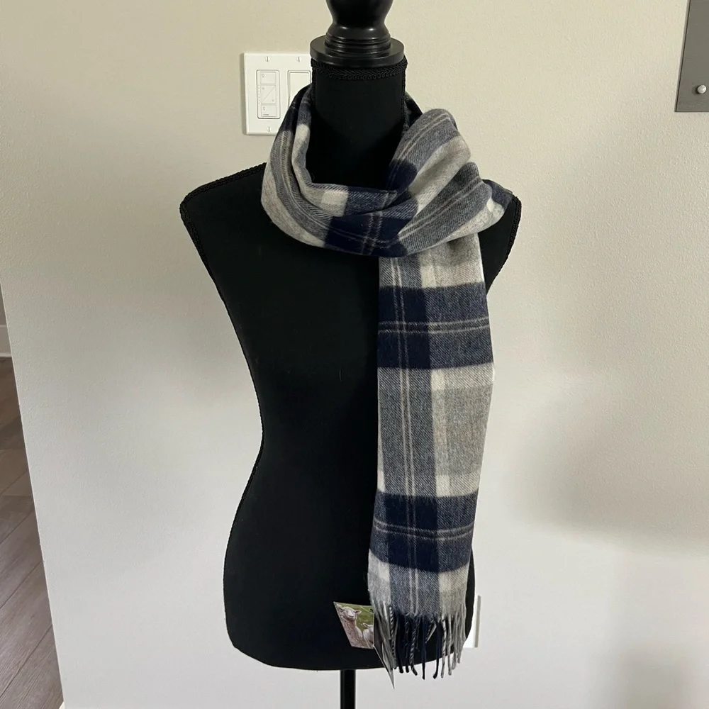 NWT Ballantrae Edinburgh 100% Lambswool Scarf - Picture 2 of 9